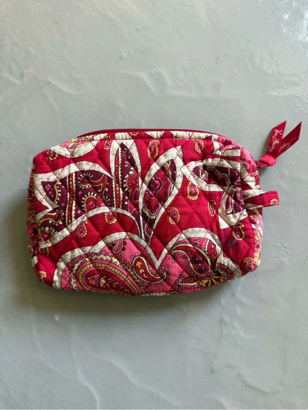 Vera Bradley Medium Cosmetic Bag in Rosy Posies NWOT